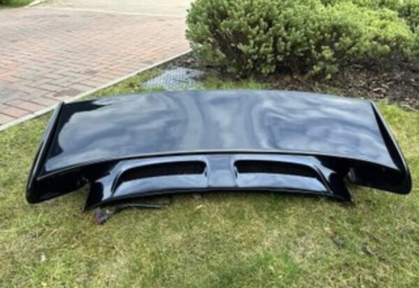 997.1 Aero kit spoiler.